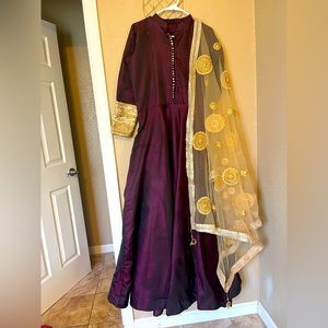 Silk material nd used but new one